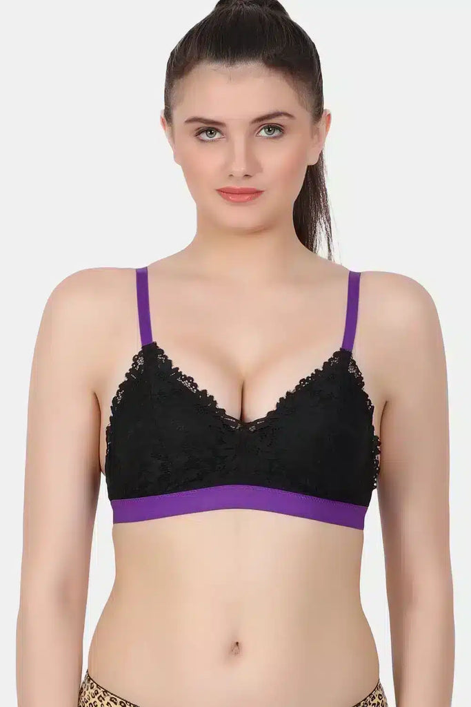 A triangle padded wirefree lace bra with a broad belt for everyday wear PD1802