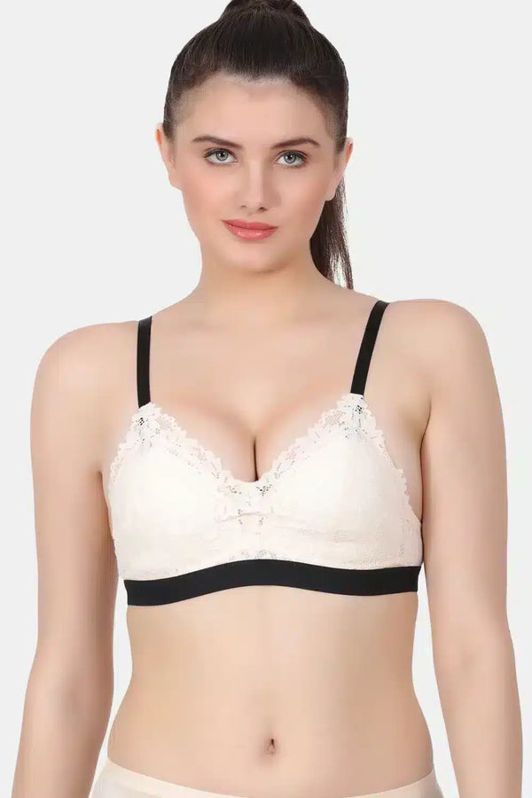 A triangle padded wirefree lace bra with a broad belt for everyday wear PD1802