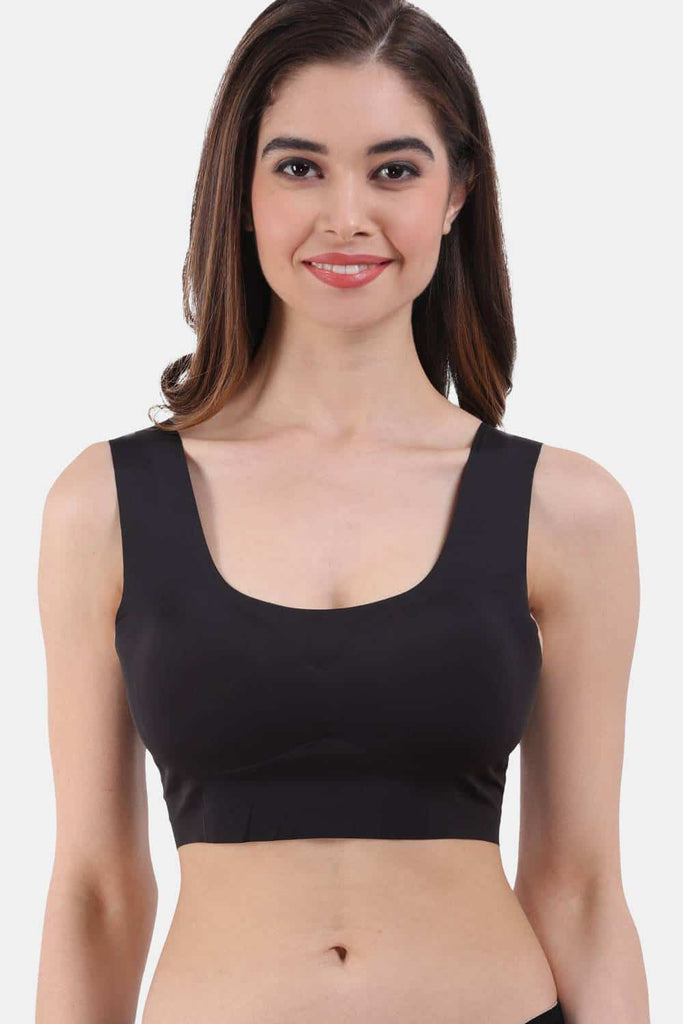 Amour Secret Women's Bonded Lightly Padded Seamless Sports Bra S1001N