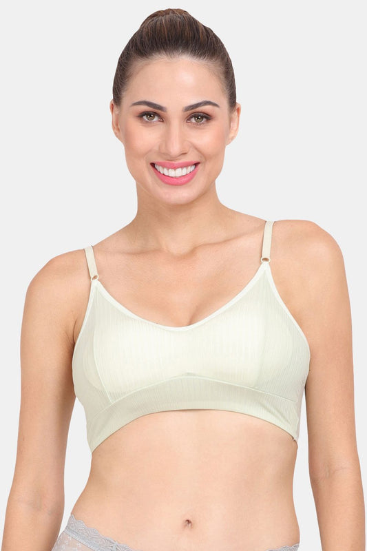 Amour Secret Women's Lightly Padded Sports Bra S2028